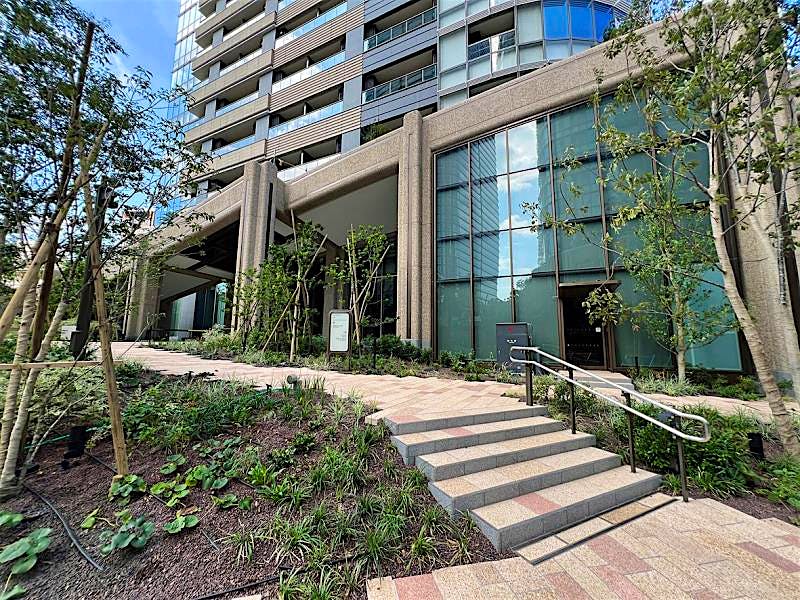 building_exterior2_filename