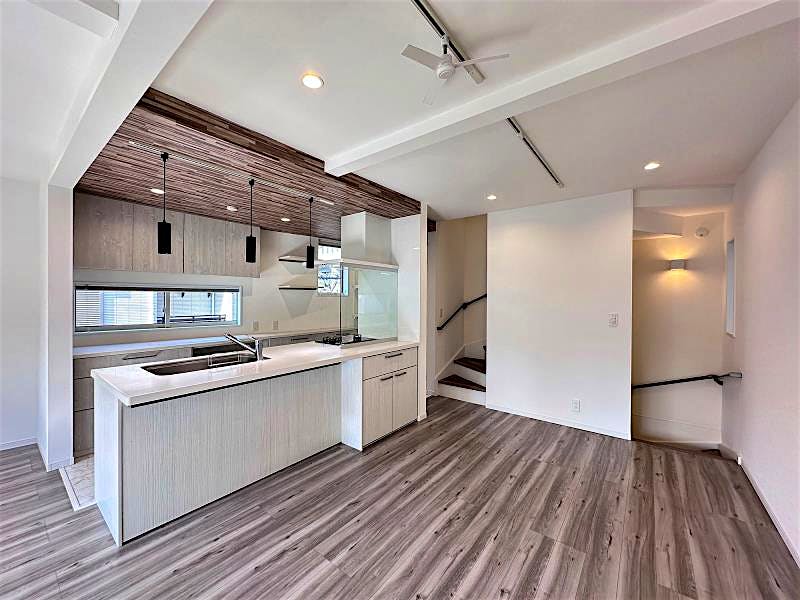 property_interior1_filename