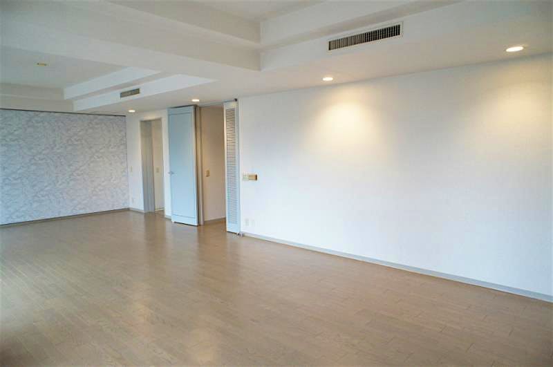 property_interior2_filename