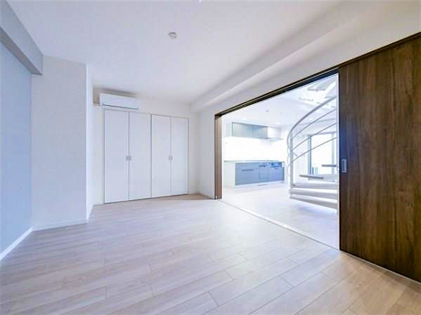 property_interior2_filename