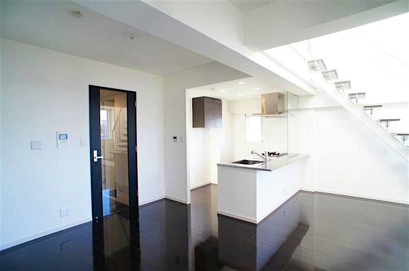 property_interior2_filename