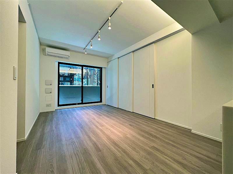 property_interior1_filename