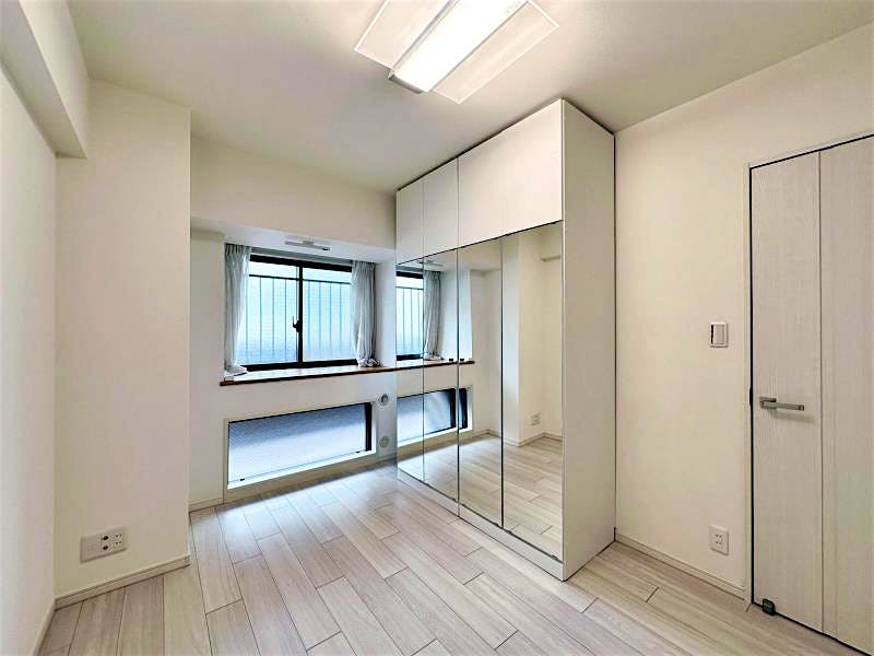 property_interior2_filename