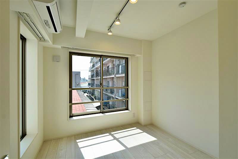 property_interior2_filename