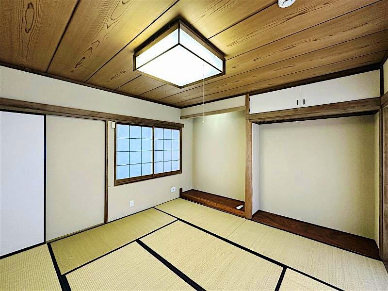 property_interior2_filename