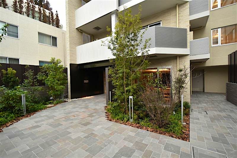 building_exterior2_filename