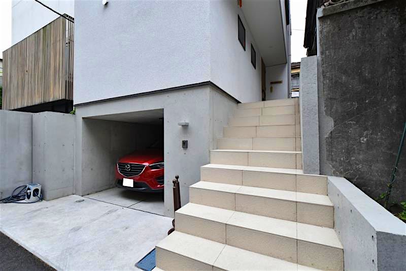 building_exterior2_filename