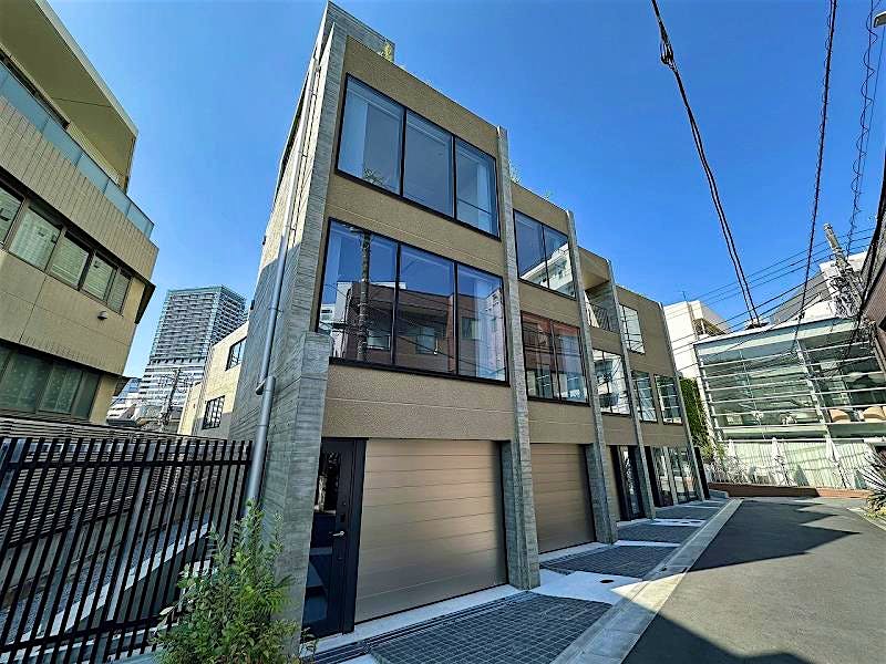 building_exterior_filename
