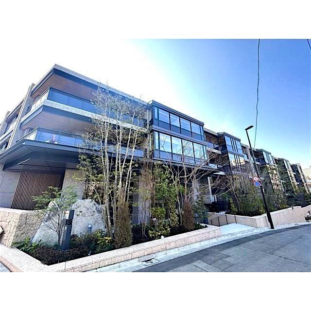 building_exterior_filename