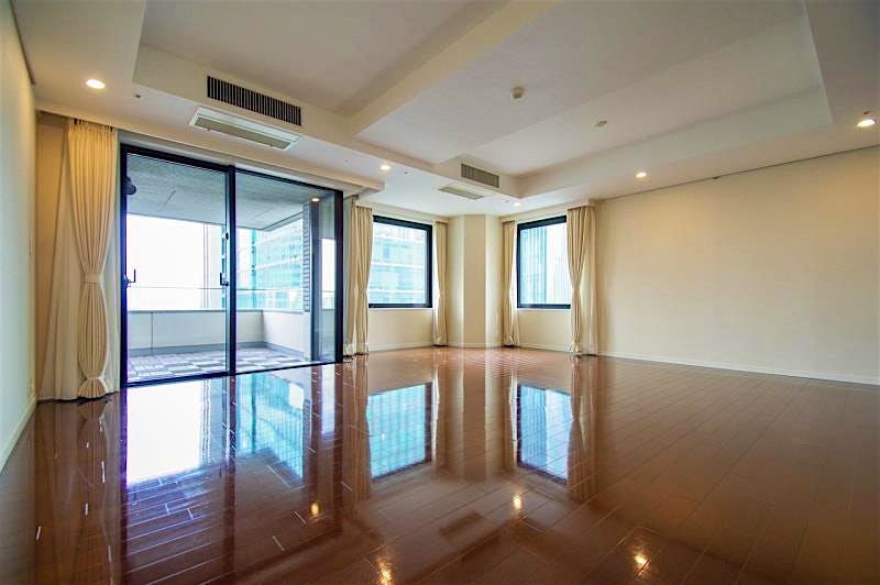 property_interior1_filename