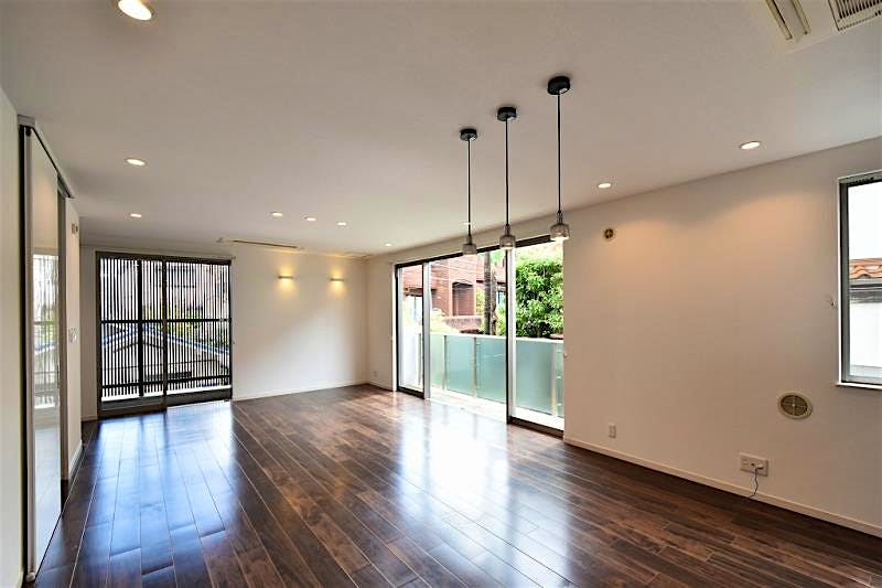 property_interior1_filename