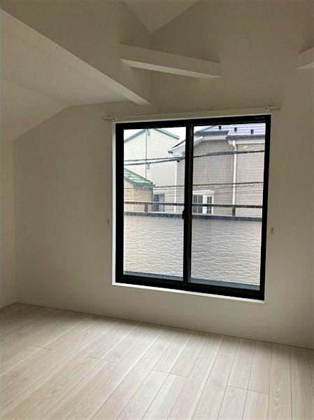 property_interior1_filename