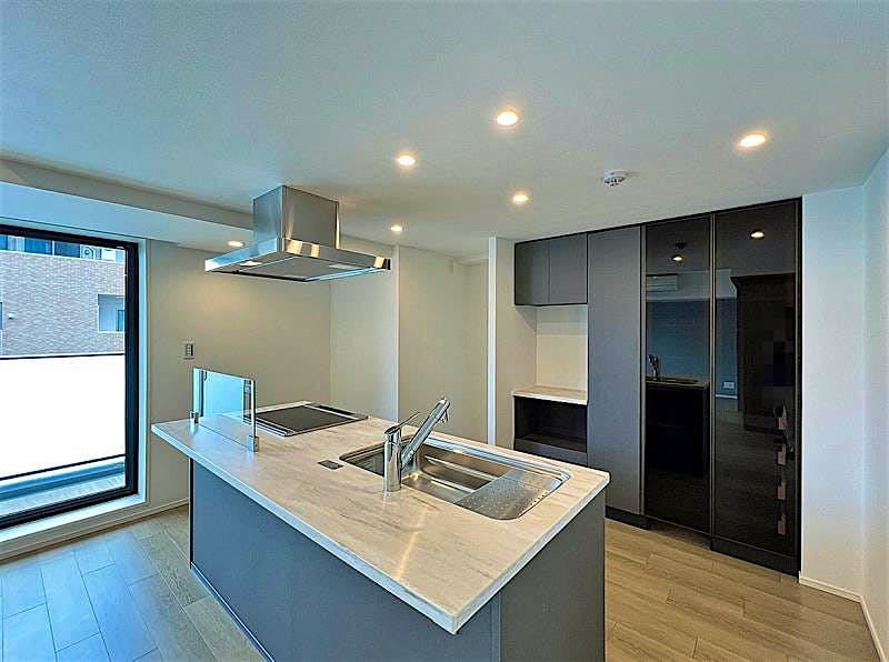 property_interior2_filename