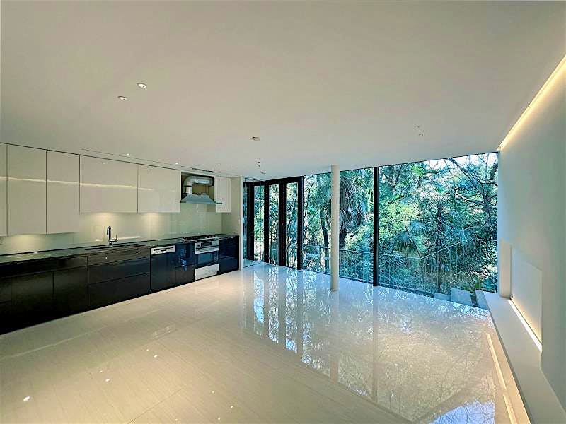 property_interior1_filename