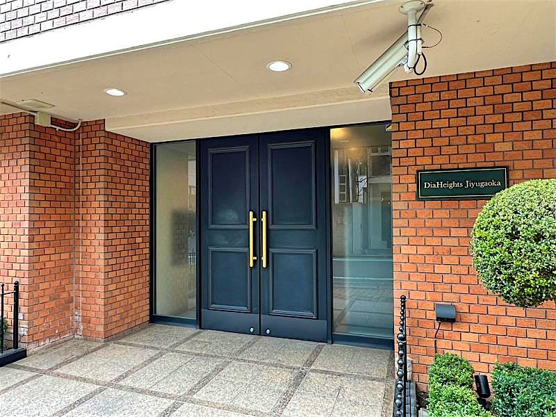 building_exterior2_filename