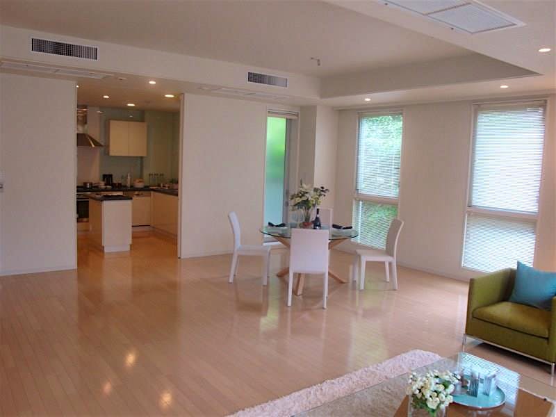 property_interior2_filename
