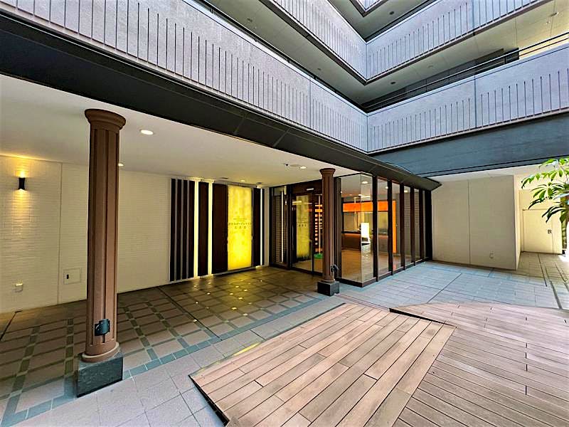 building_exterior2_filename